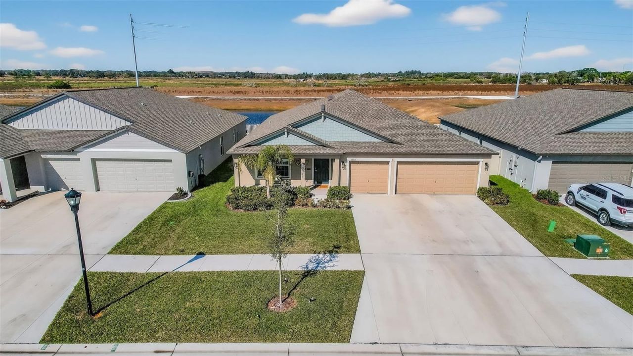 15217 Zircon Red Drive, Wimauma, FL 33598 Photo