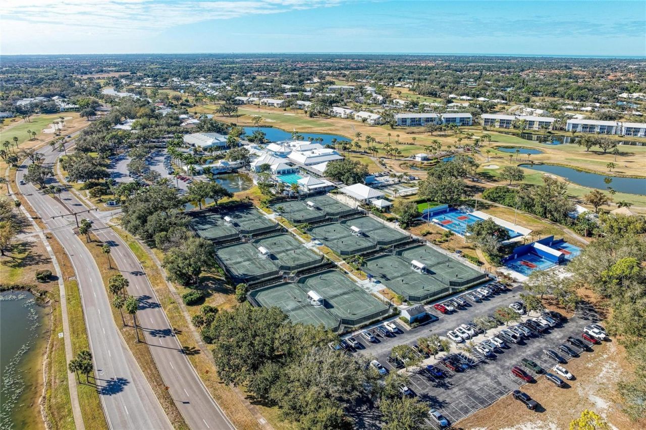 408 Cerromar Circle, Unit 335, Venice, FL 34293 Photo