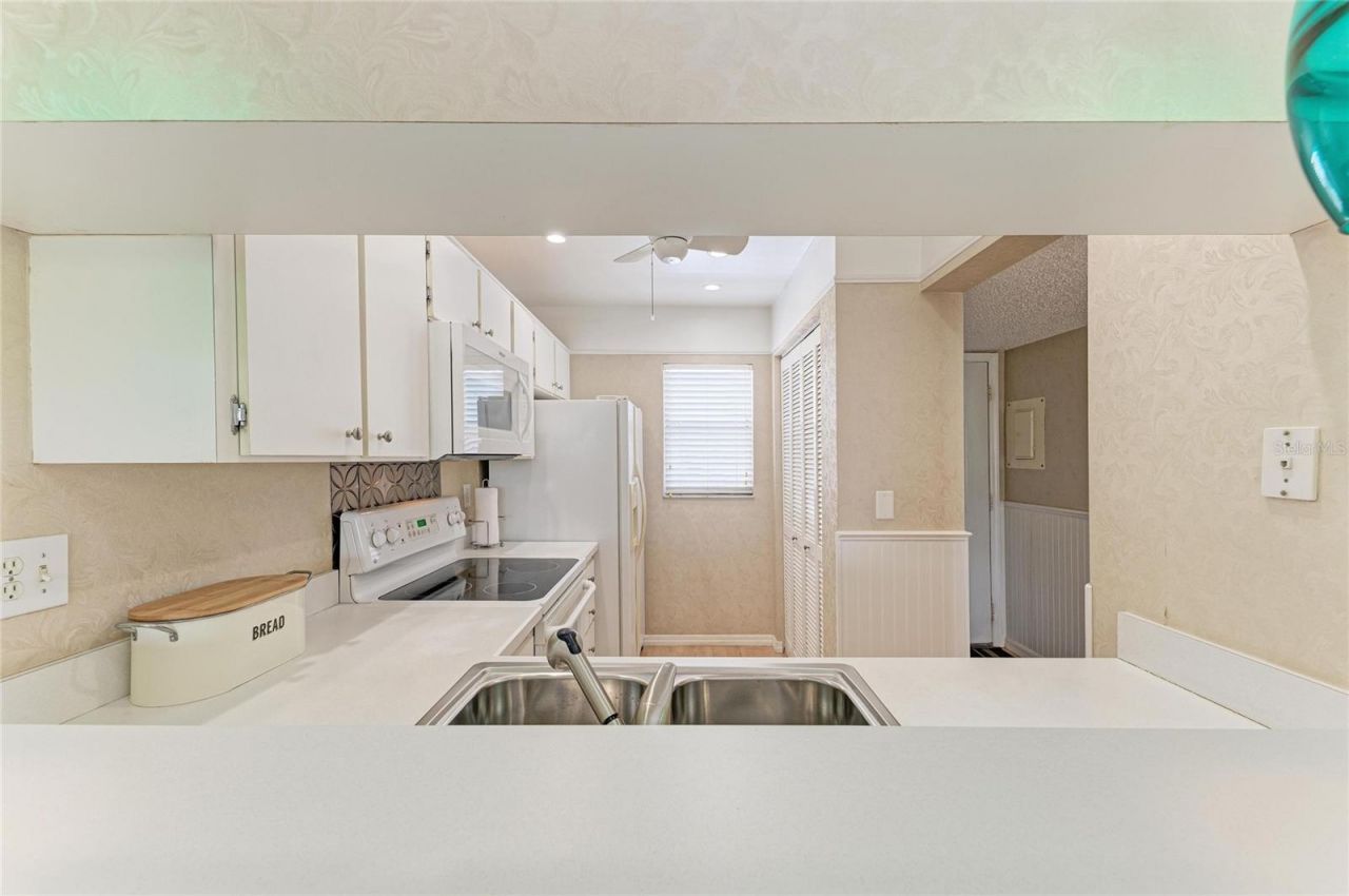 408 Cerromar Circle, Unit 335, Venice, FL 34293 Photo