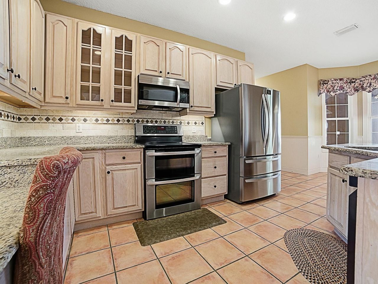 592 Crescent Street, Umatilla, FL 32784 Photo