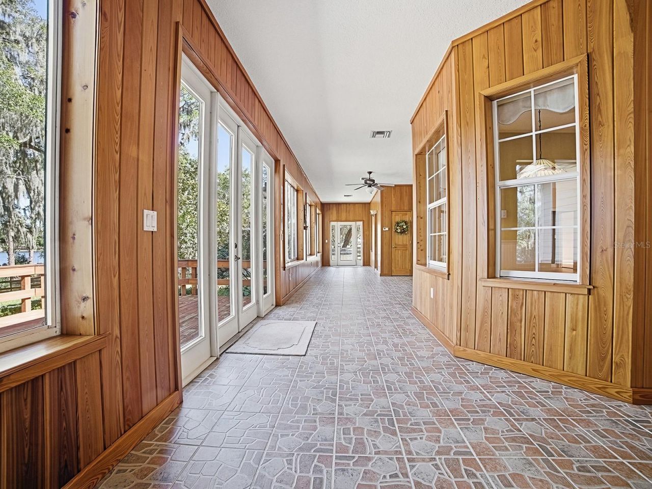 592 Crescent Street, Umatilla, FL 32784 Photo