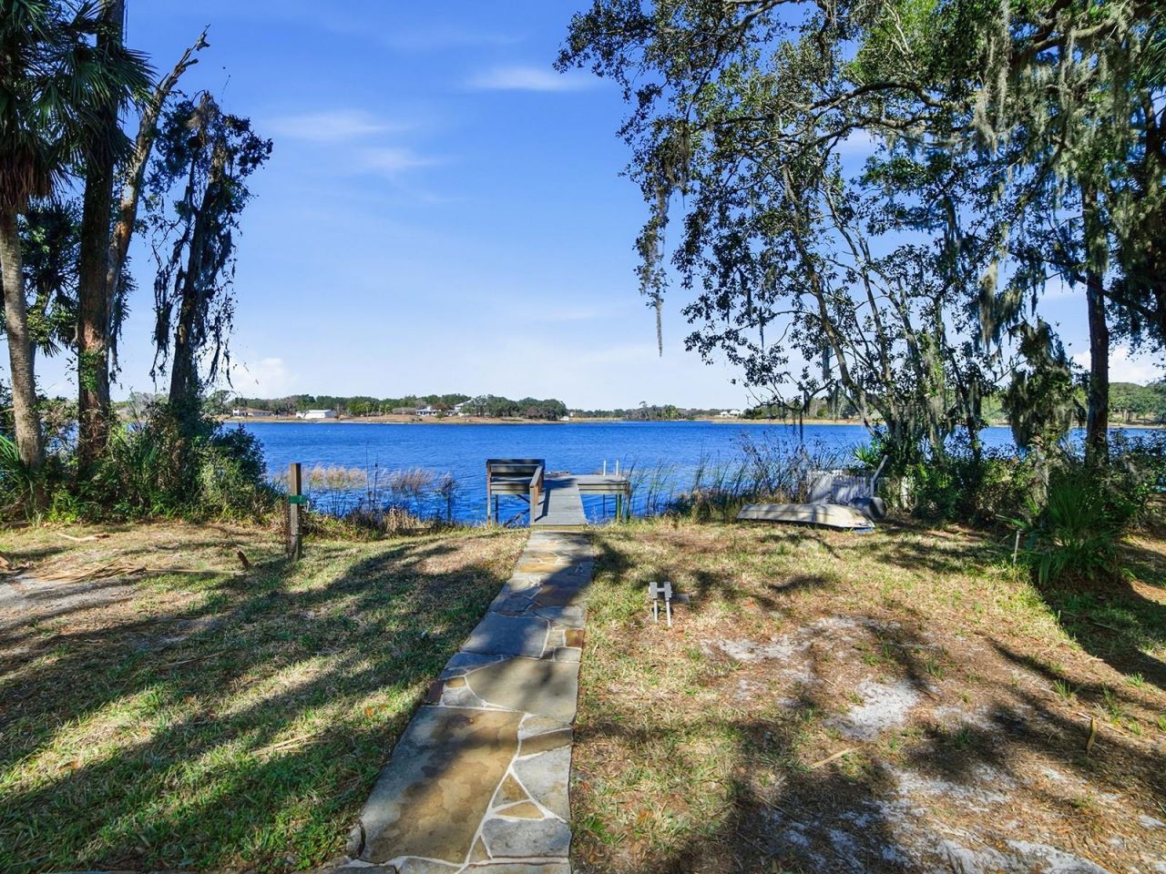 592 Crescent Street, Umatilla, FL 32784 Photo