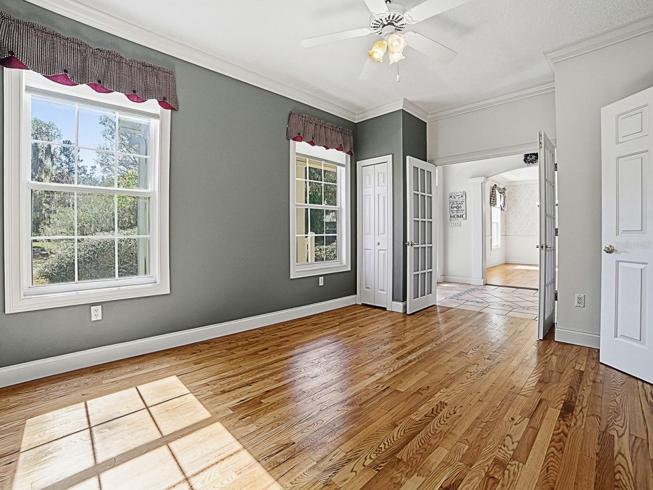 592 Crescent Street, Umatilla, FL 32784 Photo