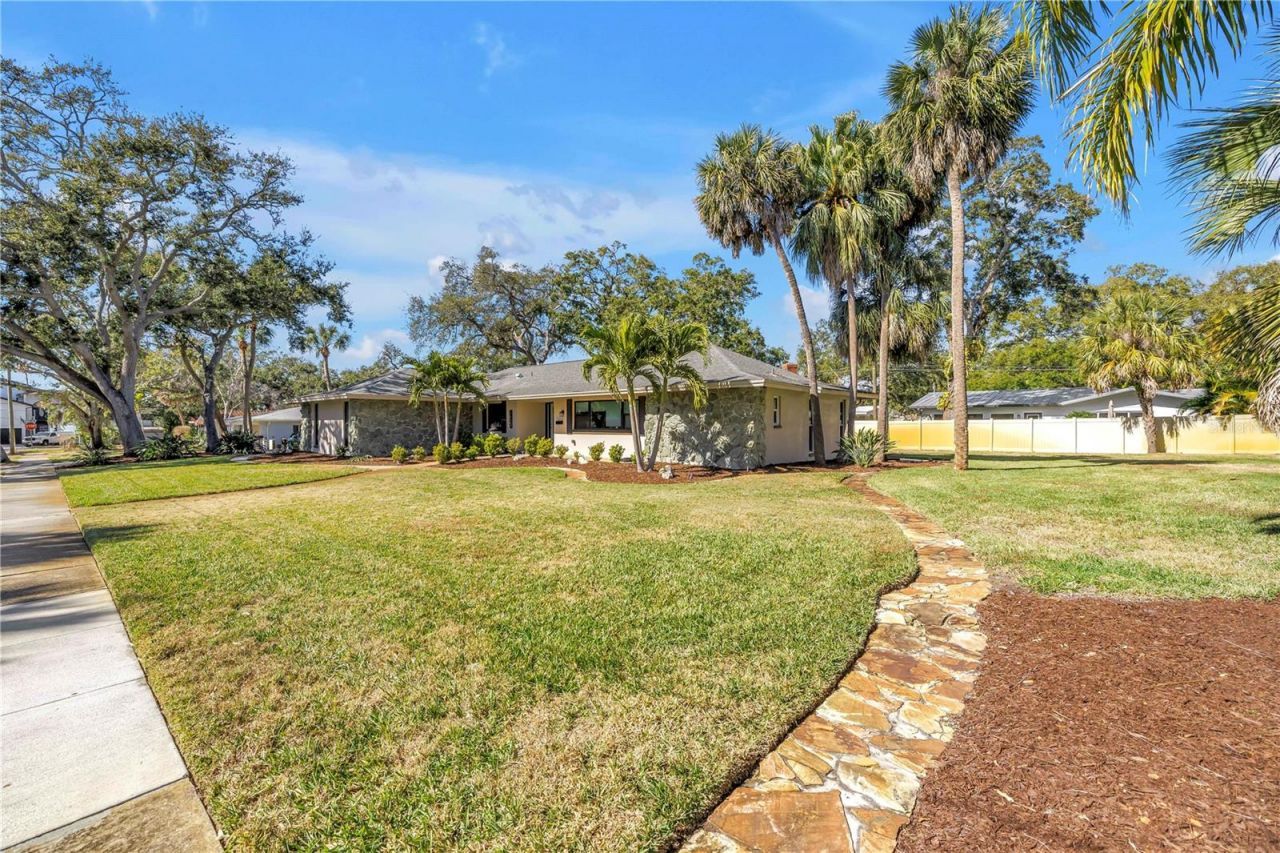 8261 28th Avenue N, Saint Petersburg, FL 33710 Photo