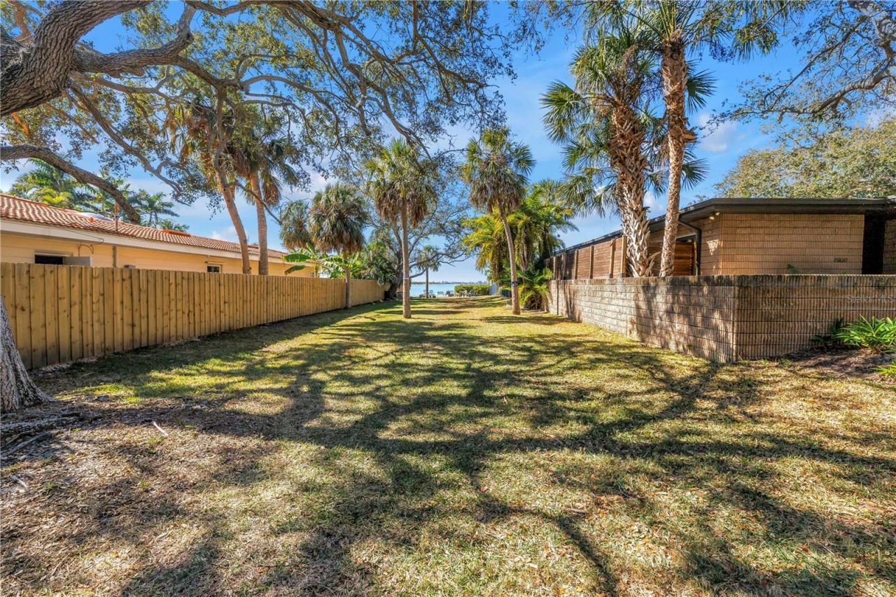 8261 28th Avenue N, Saint Petersburg, FL 33710 Photo