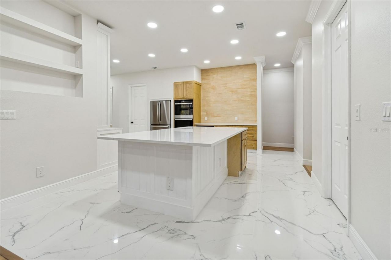 18909 Apian Way, Lutz, FL 33558 Photo