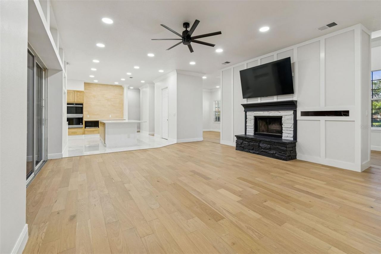 18909 Apian Way, Lutz, FL 33558 Photo