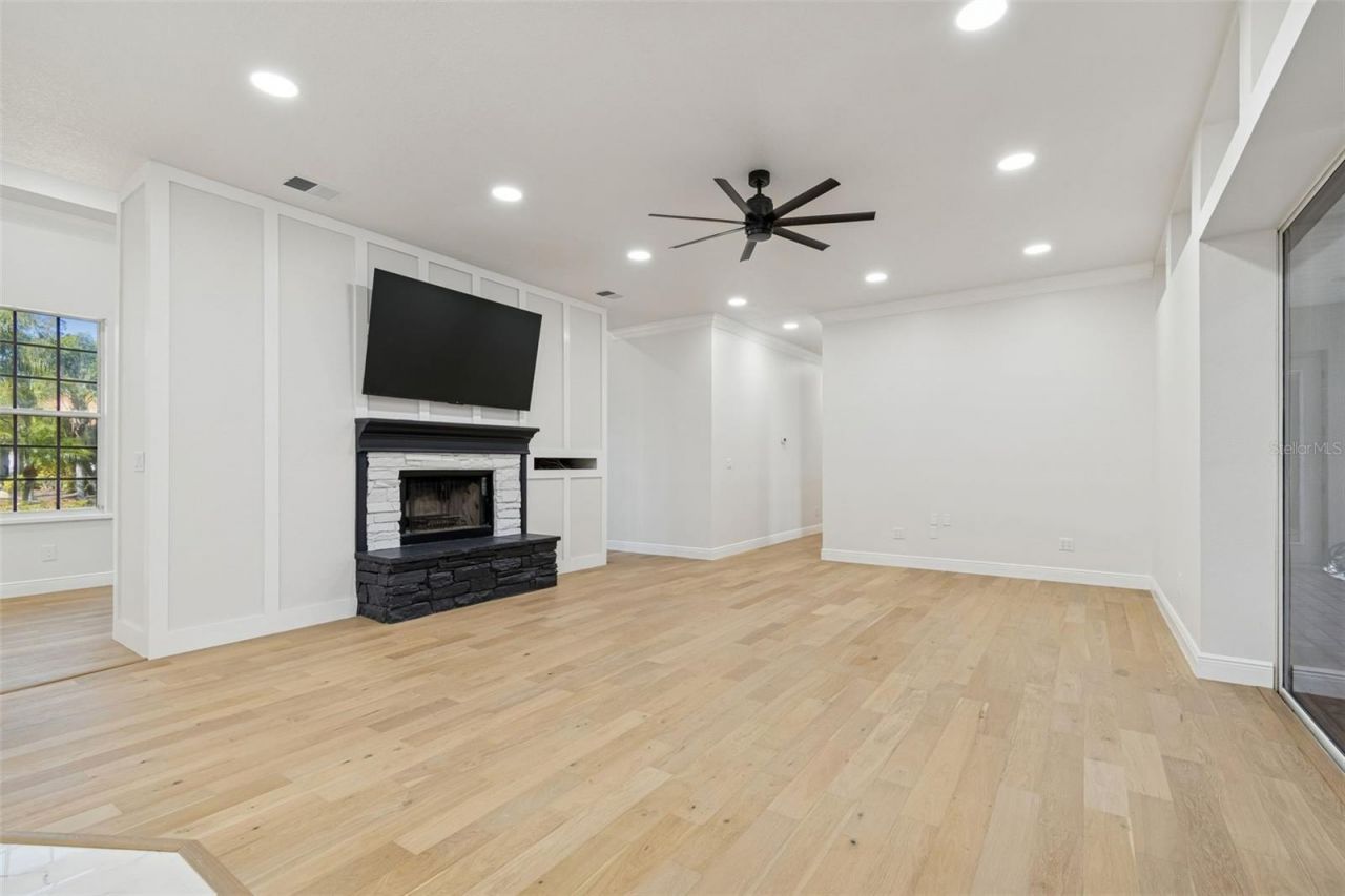 18909 Apian Way, Lutz, FL 33558 Photo