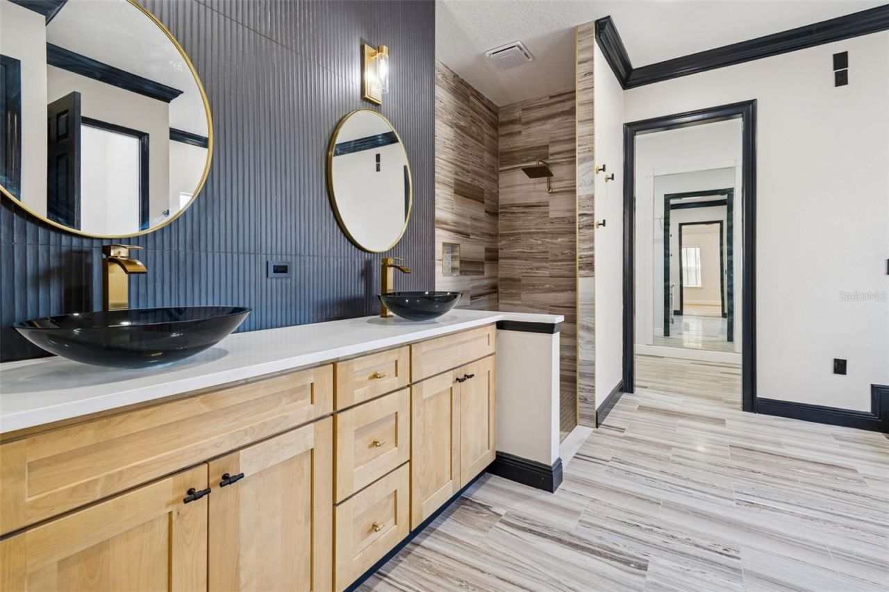 18909 Apian Way, Lutz, FL 33558 Photo