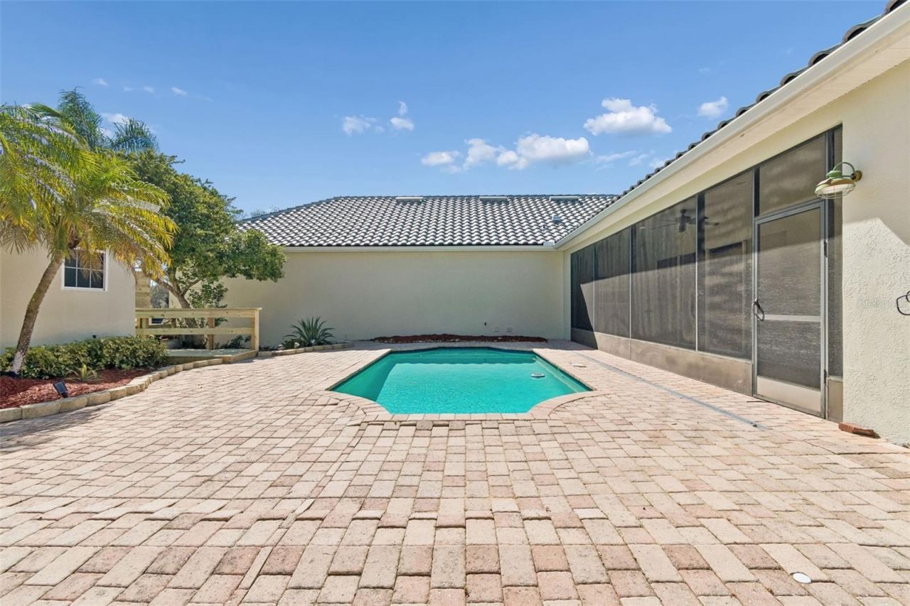 18909 Apian Way, Lutz, FL 33558 Photo