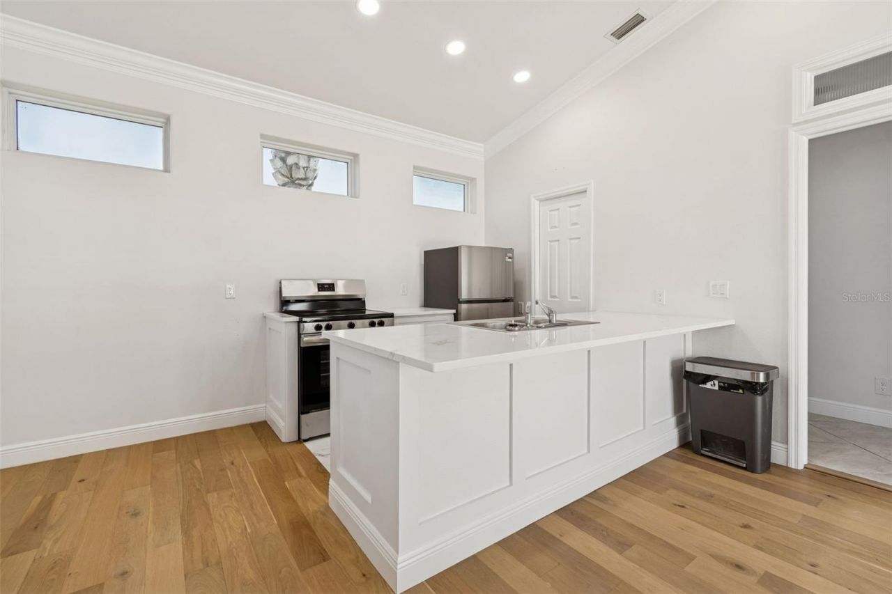 18909 Apian Way, Lutz, FL 33558 Photo