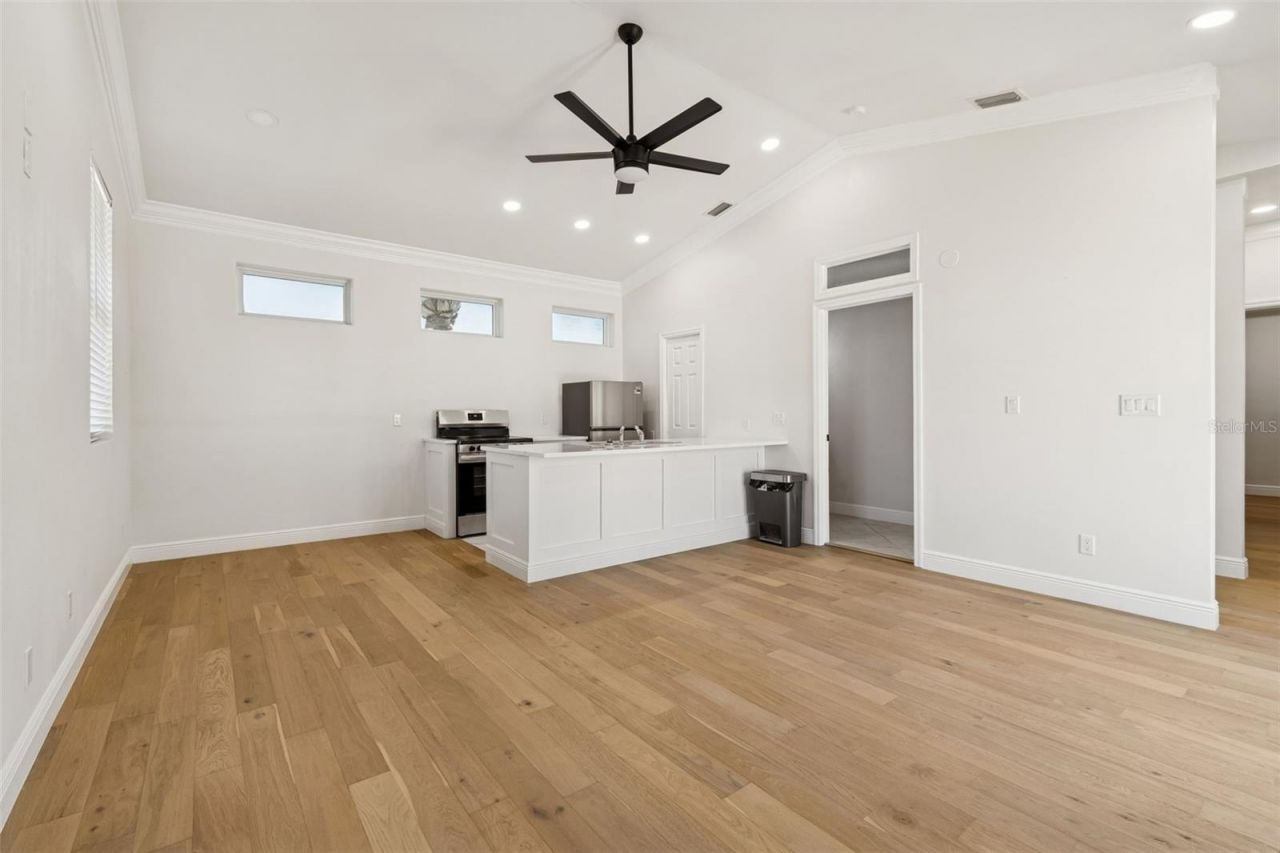 18909 Apian Way, Lutz, FL 33558 Photo