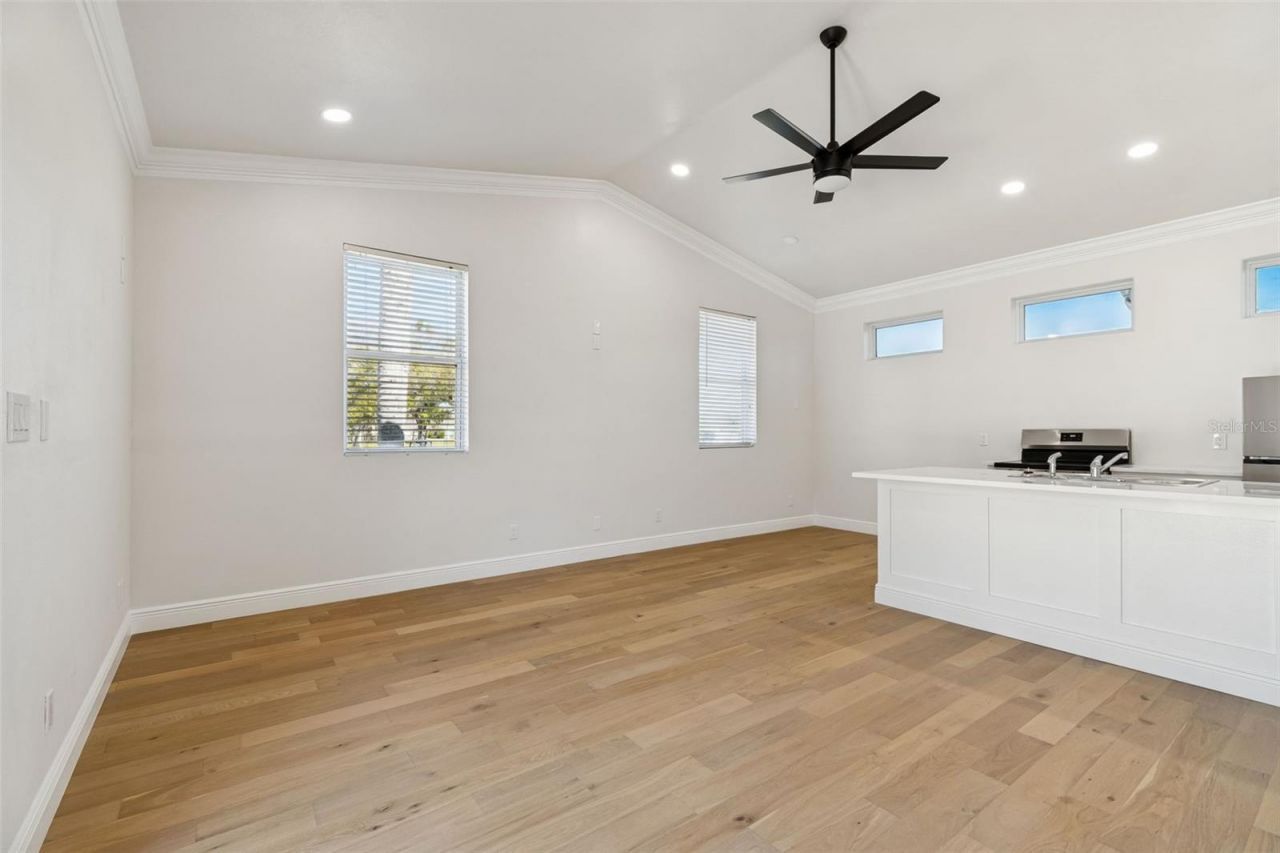 18909 Apian Way, Lutz, FL 33558 Photo