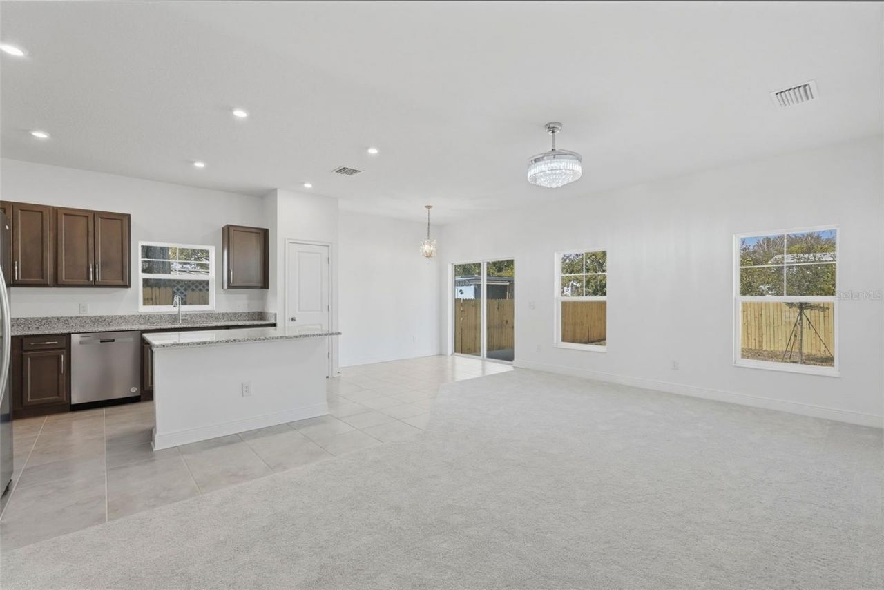 3033 54th Avenue N, Saint Petersburg, FL 33714 Photo