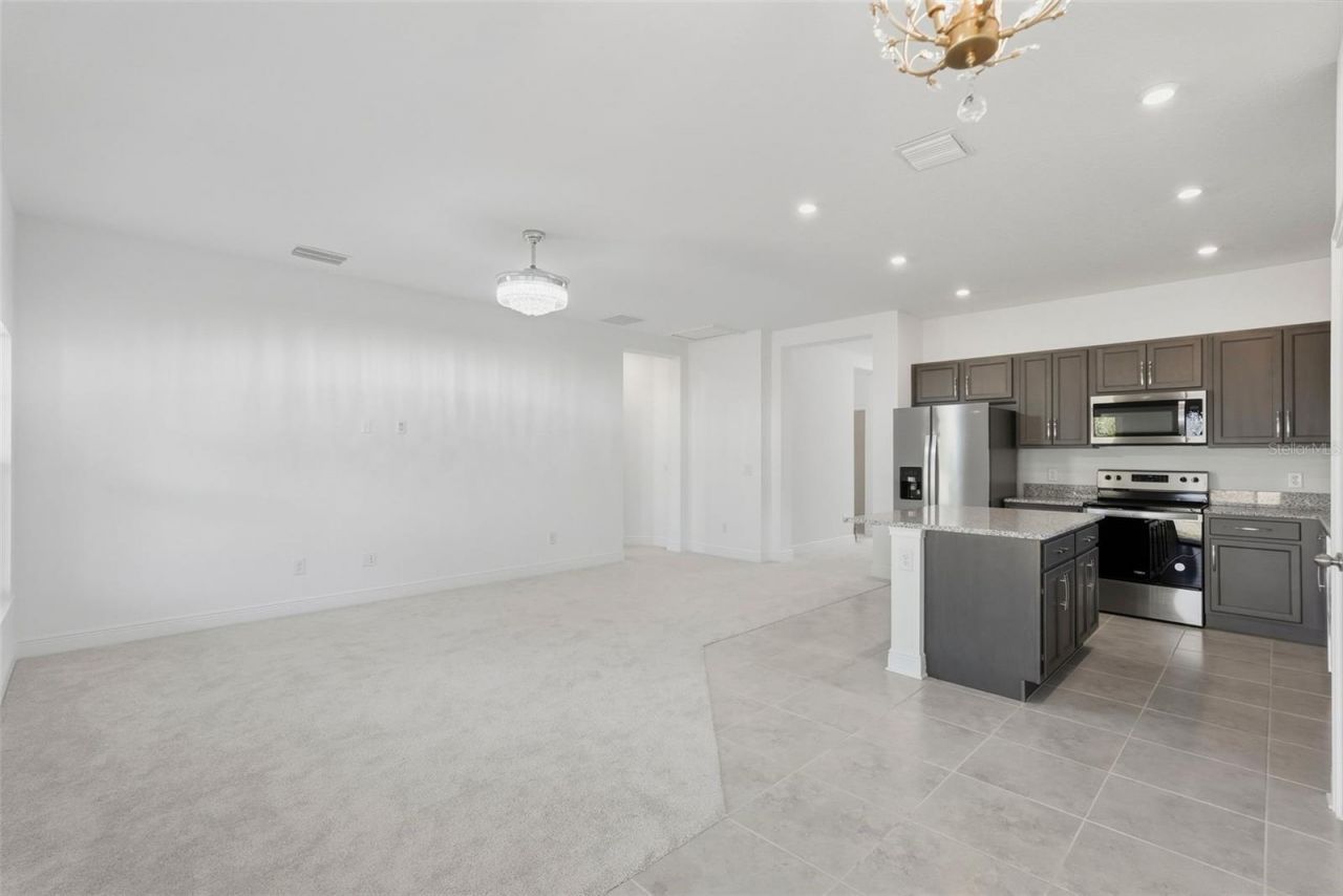 3033 54th Avenue N, Saint Petersburg, FL 33714 Photo