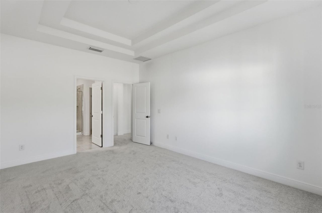 3033 54th Avenue N, Saint Petersburg, FL 33714 Photo