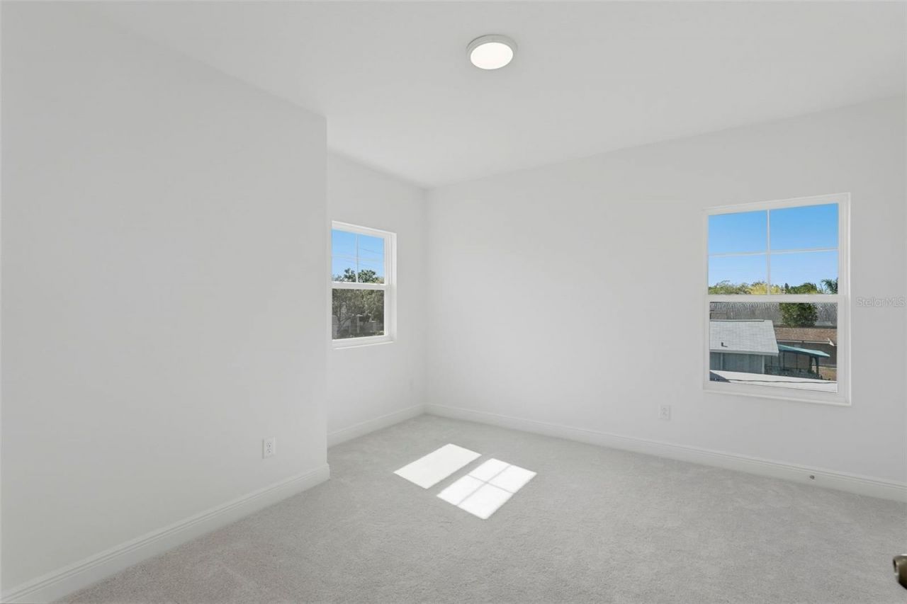 3033 54th Avenue N, Saint Petersburg, FL 33714 Photo