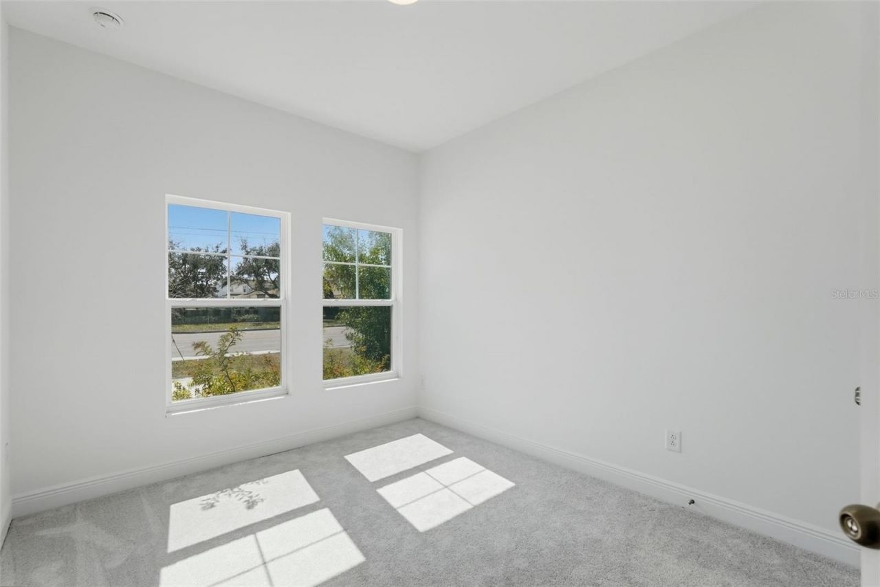 3033 54th Avenue N, Saint Petersburg, FL 33714 Photo