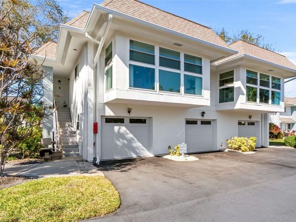 531 SUTTON PLACE, LONGBOAT KEY, FL 34228