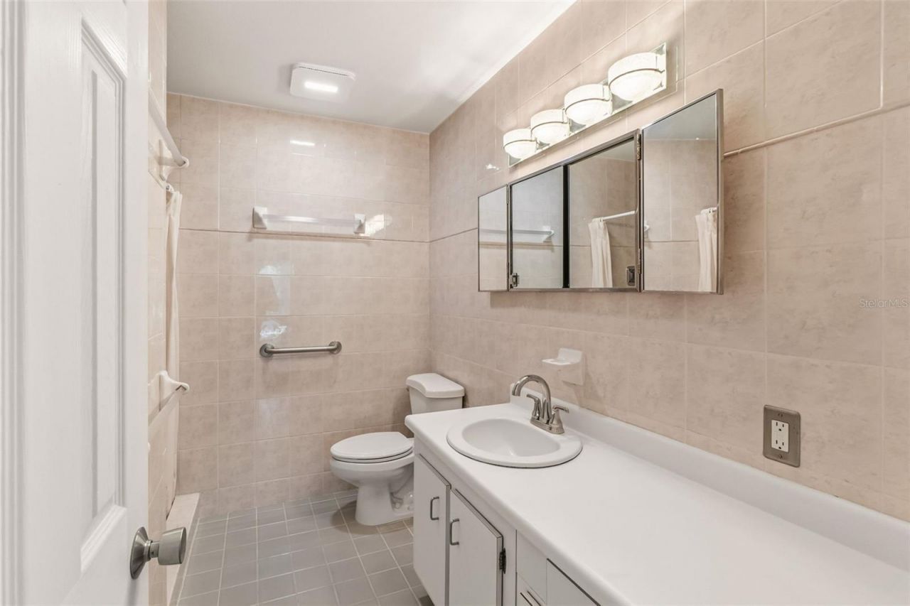 531 Sutton Place, Longboat Key, FL 34228 Photo