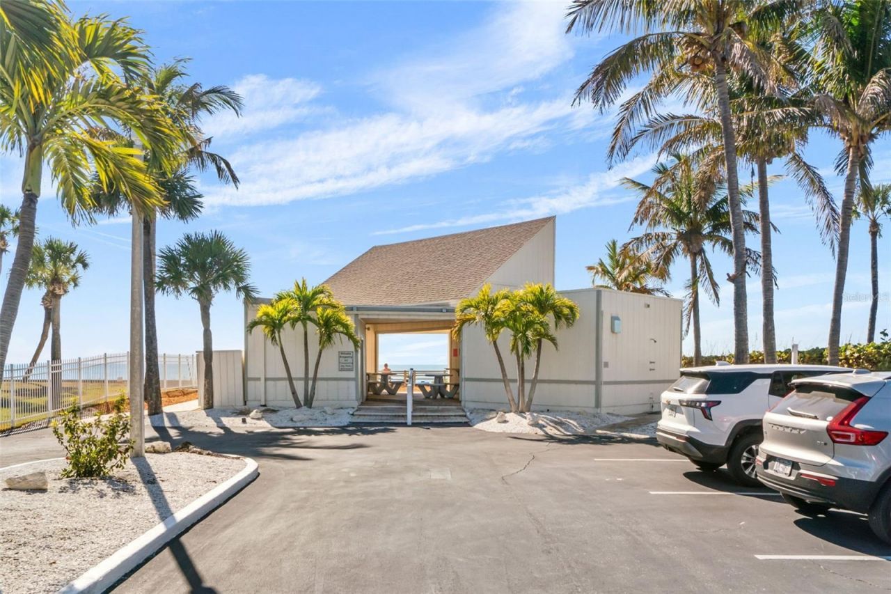 531 Sutton Place, Longboat Key, FL 34228 Photo