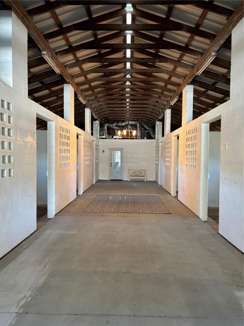 21051 SE 42nd Street, Morriston, FL 32668 Photo