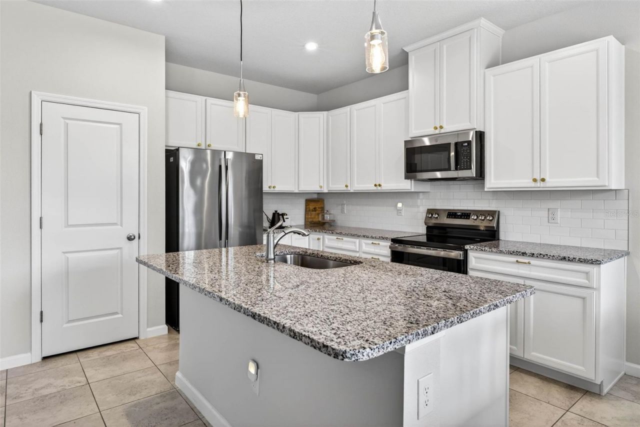 9833 Zennia Lane, Parrish, FL 34219 Photo