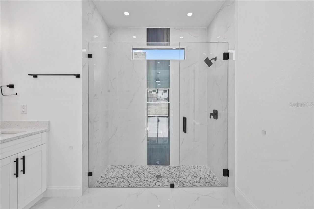 1310 NE 7th Place, Cape Coral, FL 33909 Photo