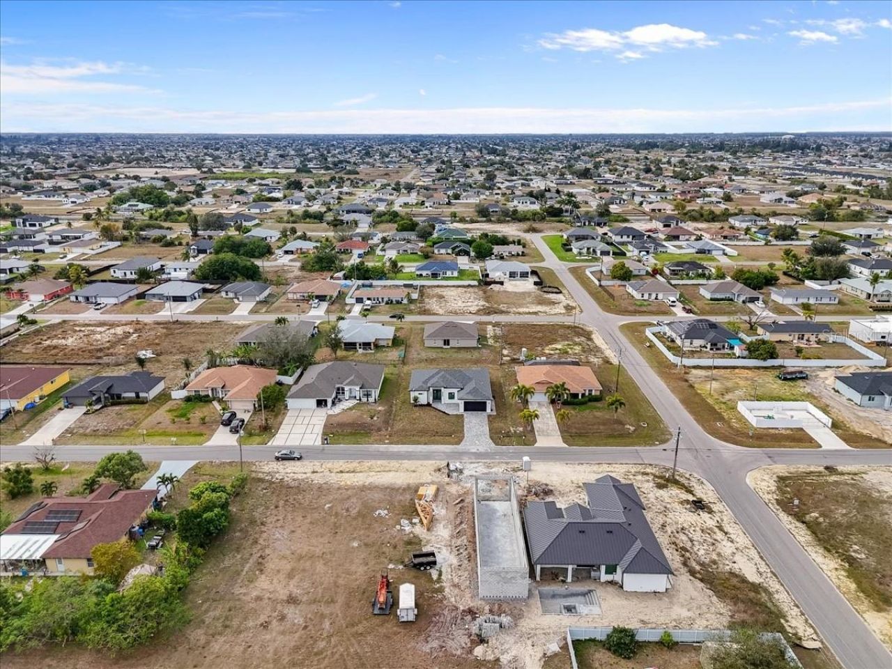 1310 NE 7th Place, Cape Coral, FL 33909 Photo