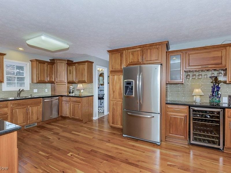 318 Hillside Lane, Chagrin Falls, OH 44022 Photo 10