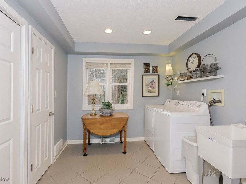 318 Hillside Lane, Chagrin Falls, OH 44022 Photo 21