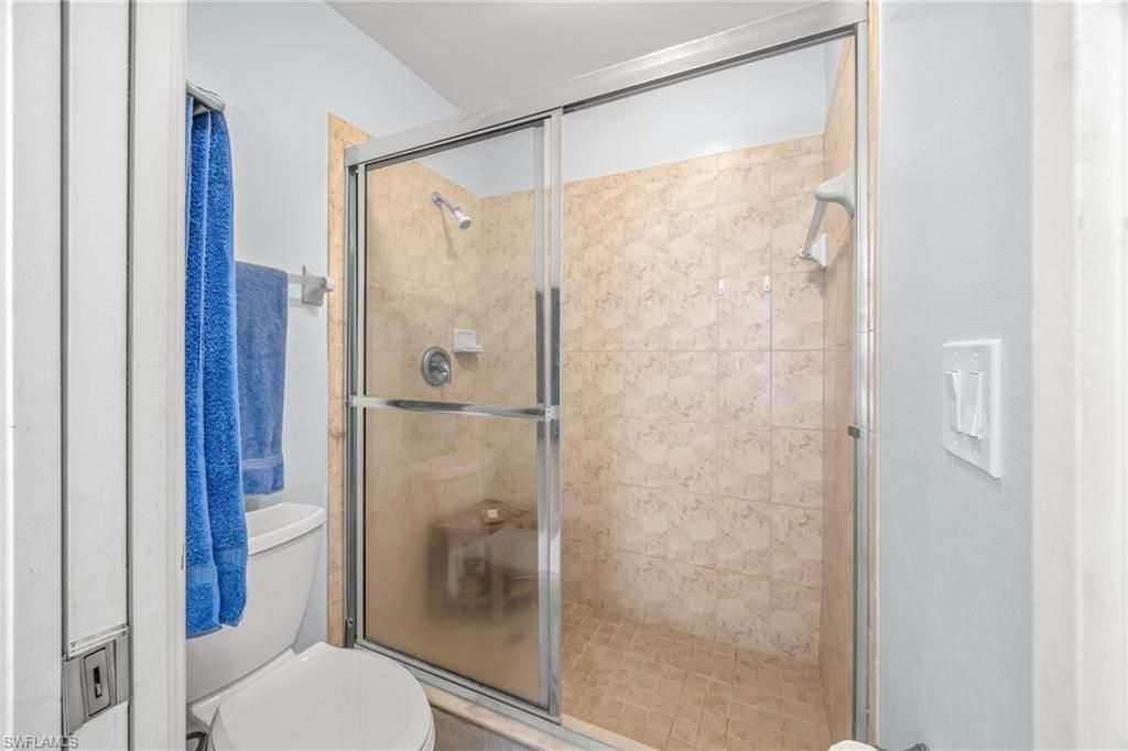6486 Royal Woods Dr, Fort Myers, FL 33908 Photo