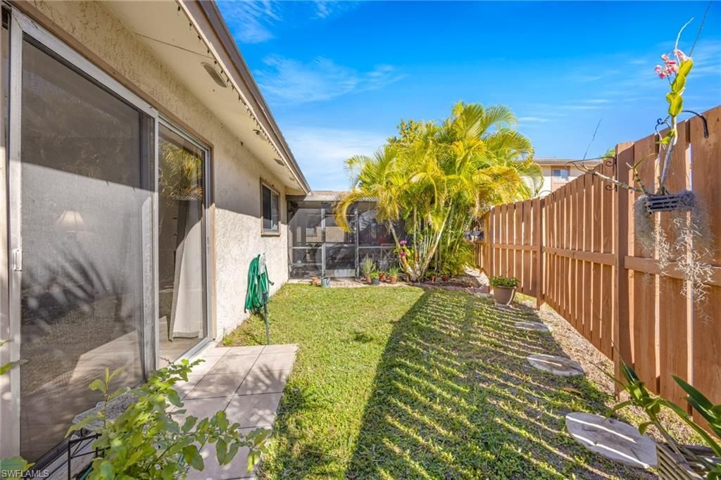 6486 Royal Woods Dr, Fort Myers, FL 33908 Photo