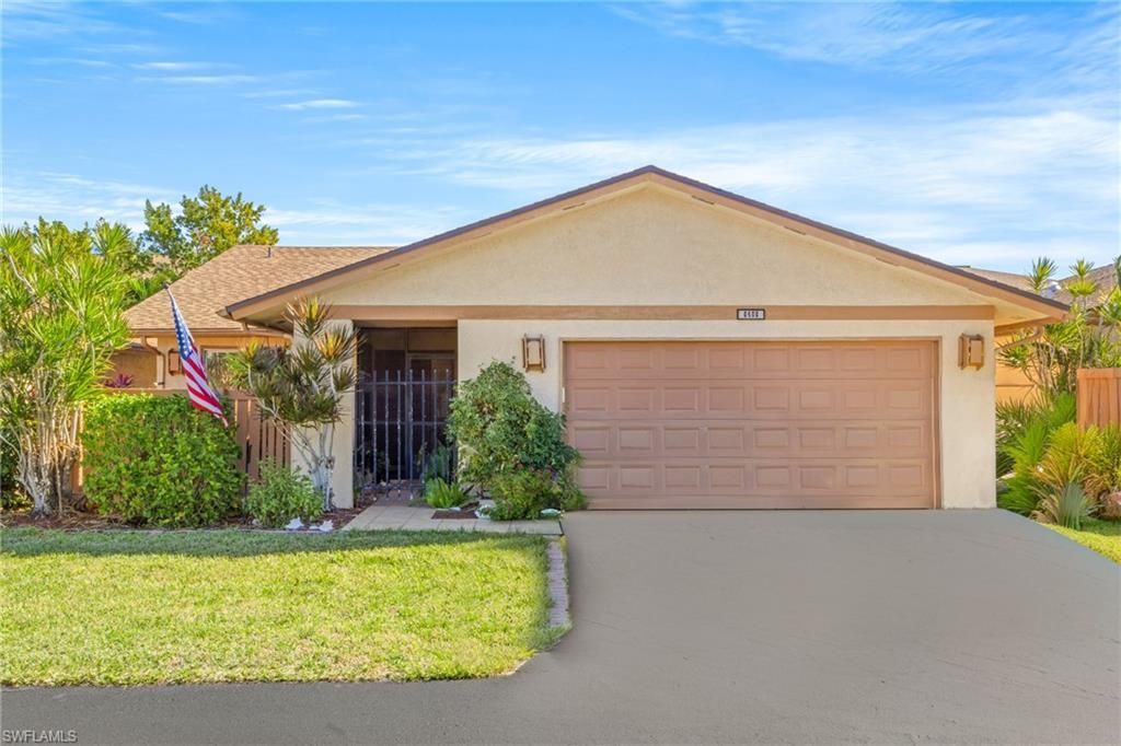 6486 Royal Woods Dr, Fort Myers, FL 33908 Photo