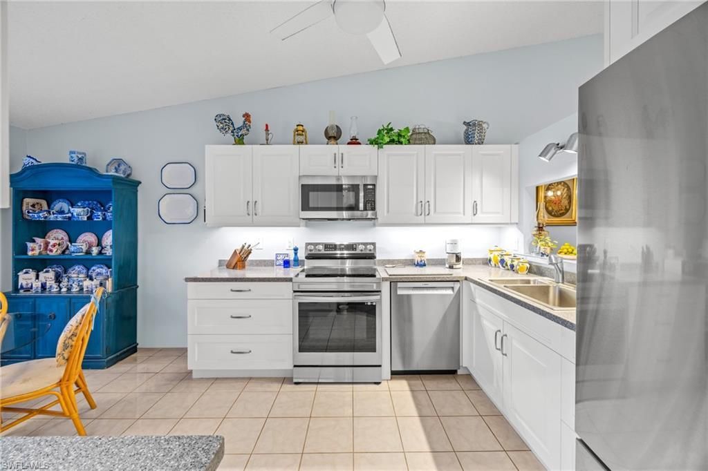 6486 Royal Woods Dr, Fort Myers, FL 33908 Photo
