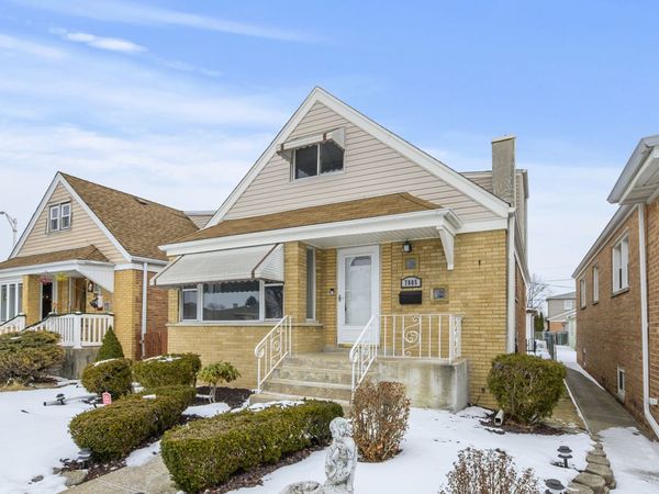 7805 Natchez Avenue, Burbank, IL 60459