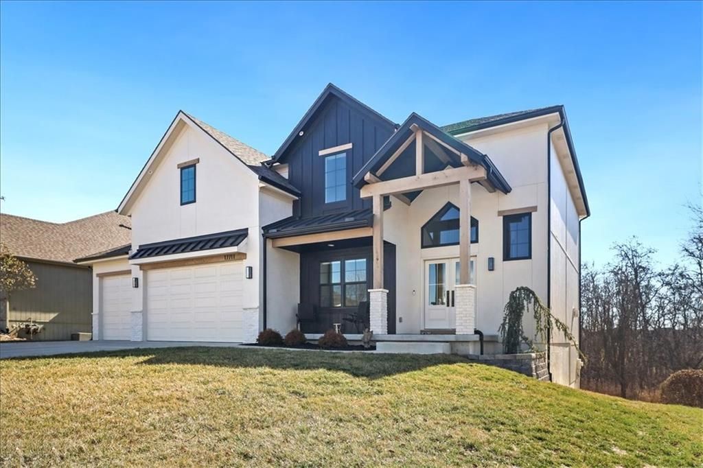 17711 Mission Ridge N/a, Smithville, MO 64089 Main Photo
