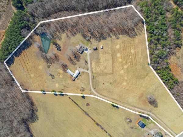 1825 Powell School Rd , Goodspring, TN 38460