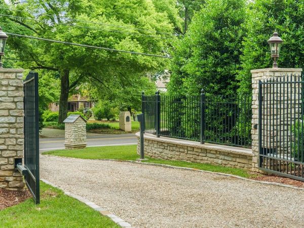 3704 Woodmont Blvd , Nashville, TN 37215