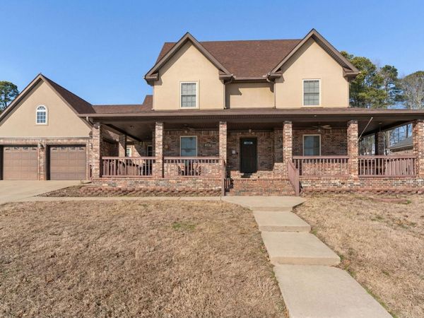 524 Scarlet Oaks Drive, Benton, AR 72019