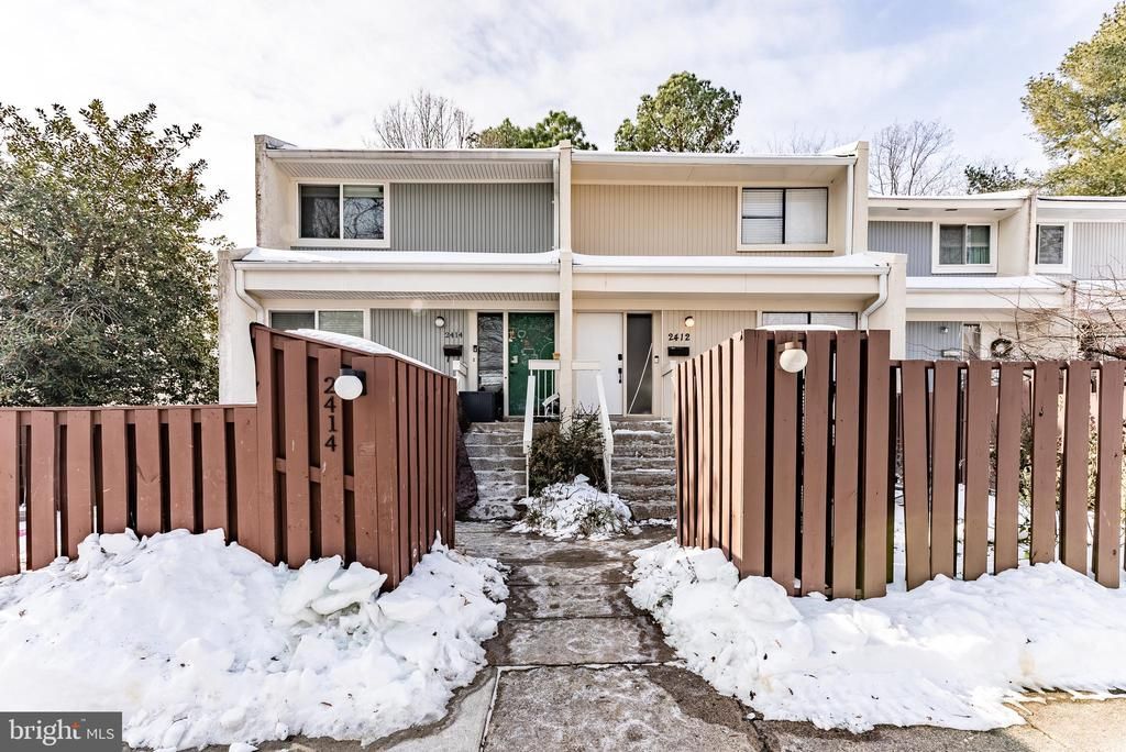 2412 Southgate Square, Reston, VA 20191 Main Photo