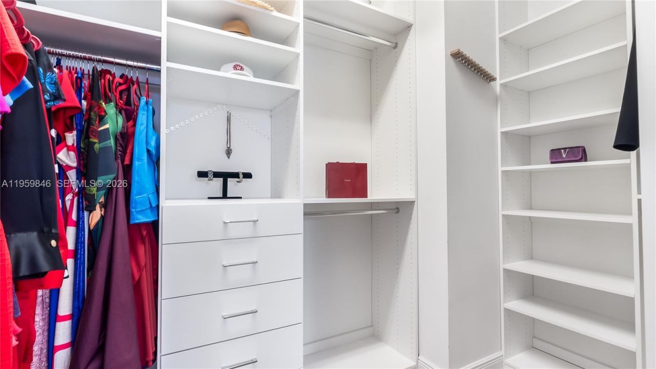 8362 NW 52nd Ter, Doral, FL 33166 Photo