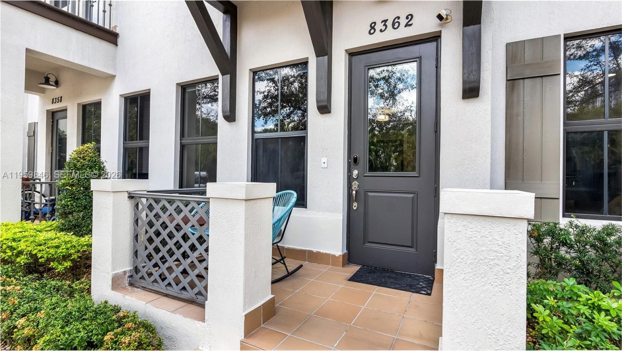 8362 NW 52nd Ter, Doral, FL 33166 Photo