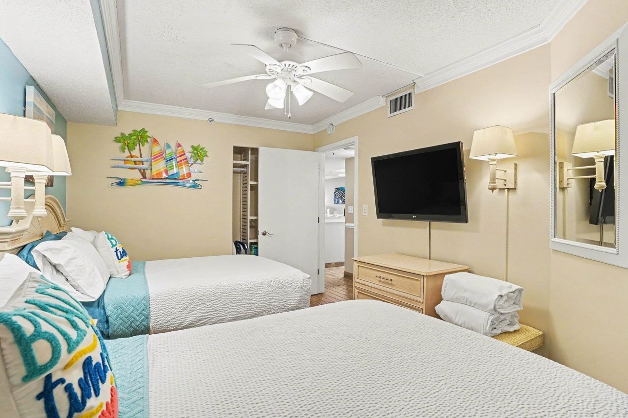 201 77th Ave. N Photo 15