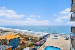 201 77th Ave. N photo 4