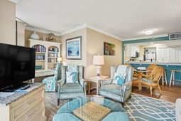 201 77th Ave. N photo 4