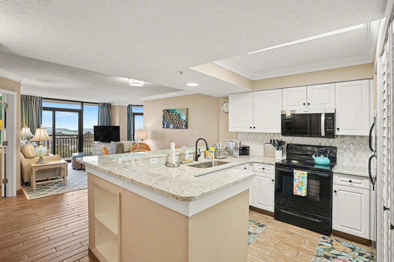 201 77th Ave. N Photo 6