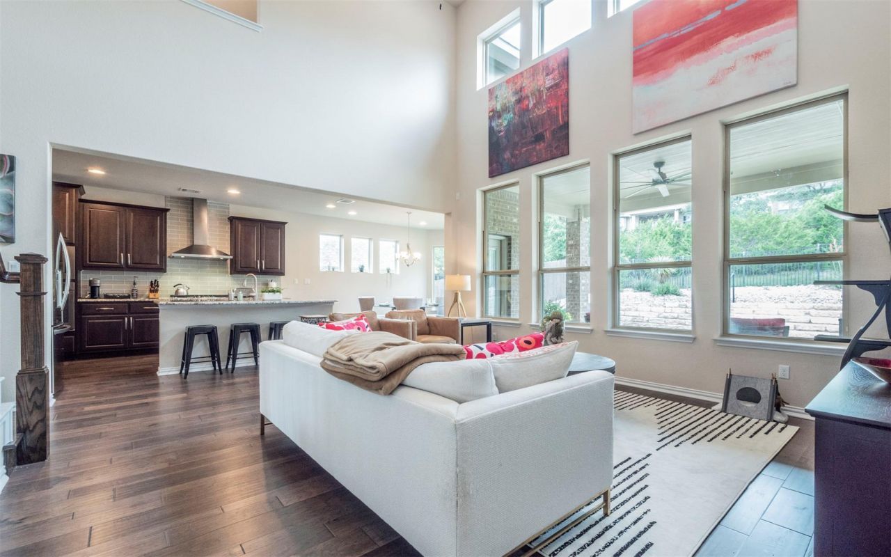 909 Catalina Ln, Austin, TX 78737 Main Photo