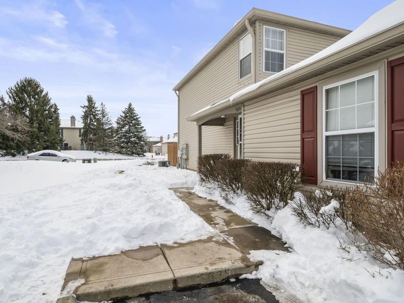 5635 Everbrook Drive, Hilliard, OH 43026 Photo 3