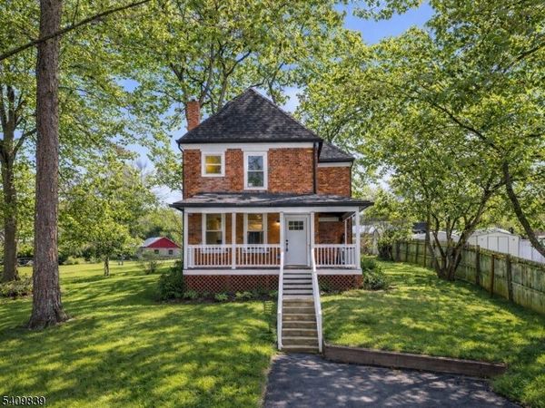 71 Wishing Well Rd, Hamburg, NJ 07419